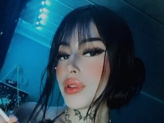 nude webcamgirl pic MillyBell