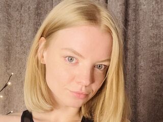 hot chatroom MoiraBaumgartel