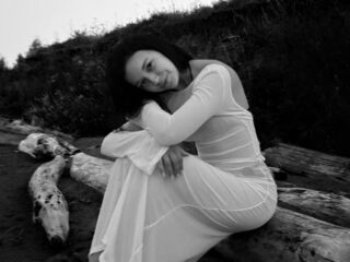 free live chat MyraFaulconer