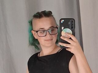 live cam girl photo MysticMissFox