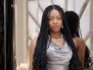 beautiful camgirl NaomiMoreti