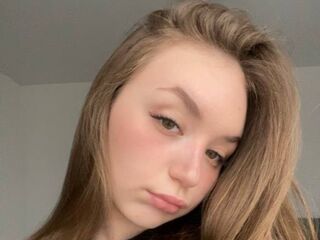 camwhore shaved pussy NaomiScot