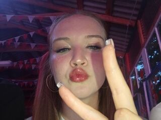 camgirl fingering bald pussy NelleCauthorne