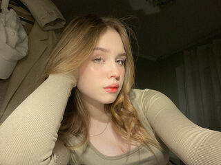 girl webcam NoelleJones