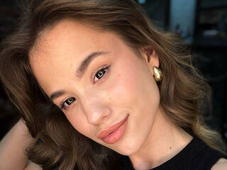 hot cam girl fingering pussy PearlyLominack