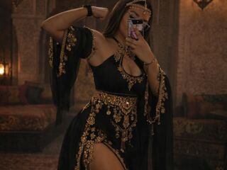 cam girl spreading pussy PerlaZoey