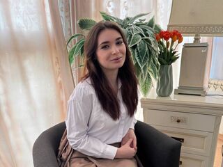 jasmin live show QueenieHails