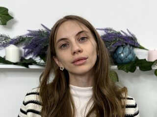 naked girl with webcam QuennaGammell