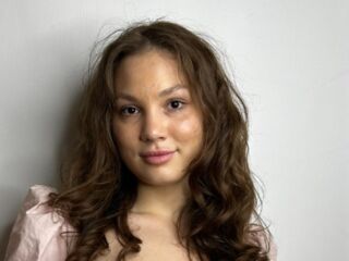 jasmin video RegenaCrichlow