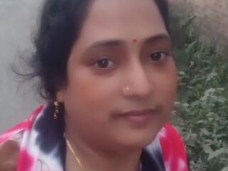 free webcam chatroom RiyaSen