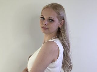 girl RosarioKerans