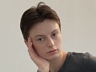 camslut fingering wet pussy RufinaTavolario