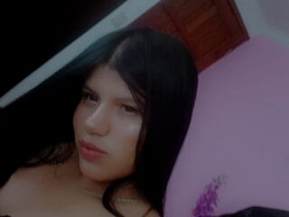 closeup cam SamaraFuentes