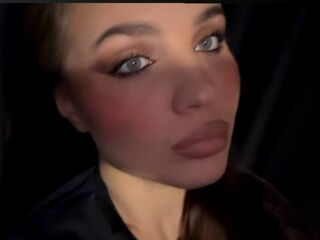 webcam show SeemaRedhouse