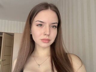 camslut showing pussy SenaidaRowson