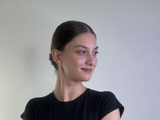 kinky cam SharikaWigington