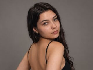 naked girl with cam masturbating SophieShark