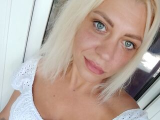 camgirl masturbating with sextoy StasyTraiin