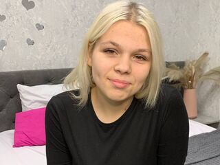 hot cam slut SweetLilly