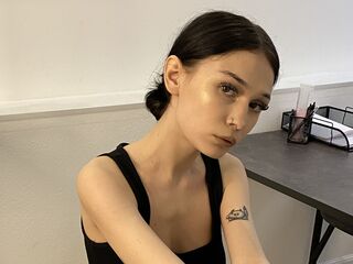 hot strip tease web cam TaliaHicks