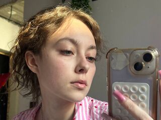 extreme webcam video ThuyThorstad