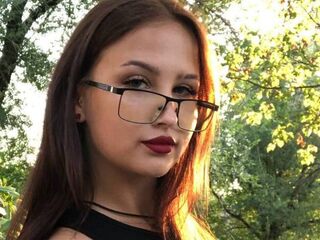 adultcam TiffaneyHews