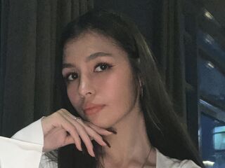 naked cam girl TreasaWurz