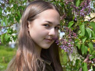 Kinky webcam TristaArron