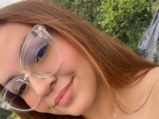 naughty camgirl fingering shaved pussy VannesaAlvernia