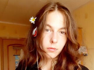 naughty webcamgirl VictorinaDelorbe