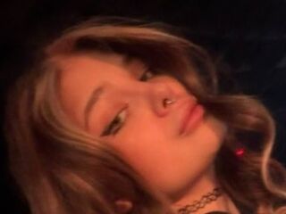 nude webcamgirl picture ViolaKerelina
