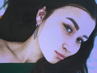 naked cam girl fingering pussy WesleyLetcho