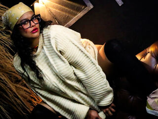 chat with cam ZiaNoir