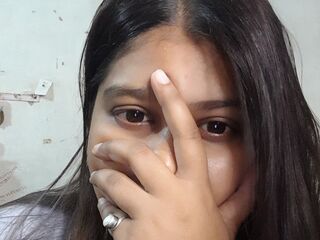 shower web cam ZubiaKhan